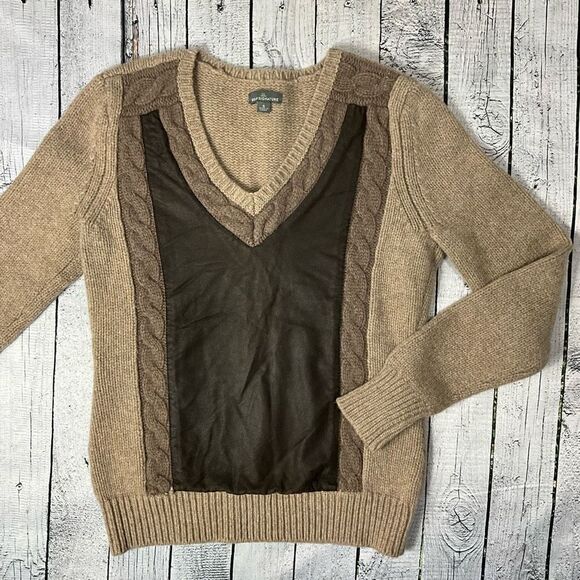 L.L. BEAN Signature 100% Merino Wool with Leather Panel V-Neck Sweater - Picture 1 of 4